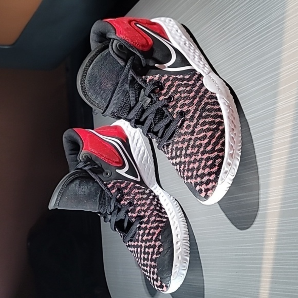 Nike KD Trey 5 VIII Sneakers Men's 8.5 Great Condition